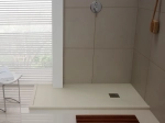 Receveur de douche, haut de gamme, Largeur 65 à 210 cm par 65 a 120 cm, résine pleine masse Acrystone, dix couleurs aux choix, Garantie 5 ans, Livraison rapide et offerte