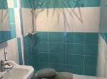 Plinthe en résine pour receveur de douche, Fabrication sur mesure Longueur de 60 à 210 cm, Hauteur de 5 à 20 cm - Livraison offerte