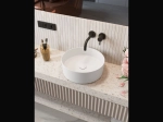 Vasque ronde NAMATA 40,5 cm en céramique blanc brillant. Parois fines UP-SLIM, à poser, sans trop-plein. Design intemporel et entretien facile. Garantie 10 ans. Livraison gratuite.